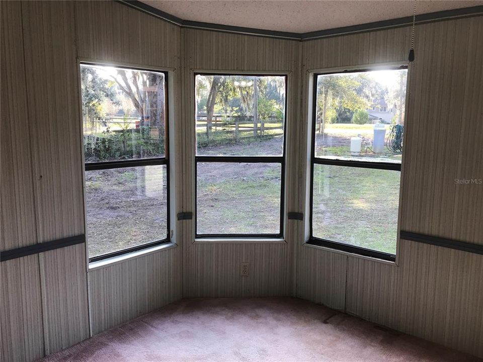 For Sale: $100,000 (5 beds, 3 baths, 2126 Square Feet)