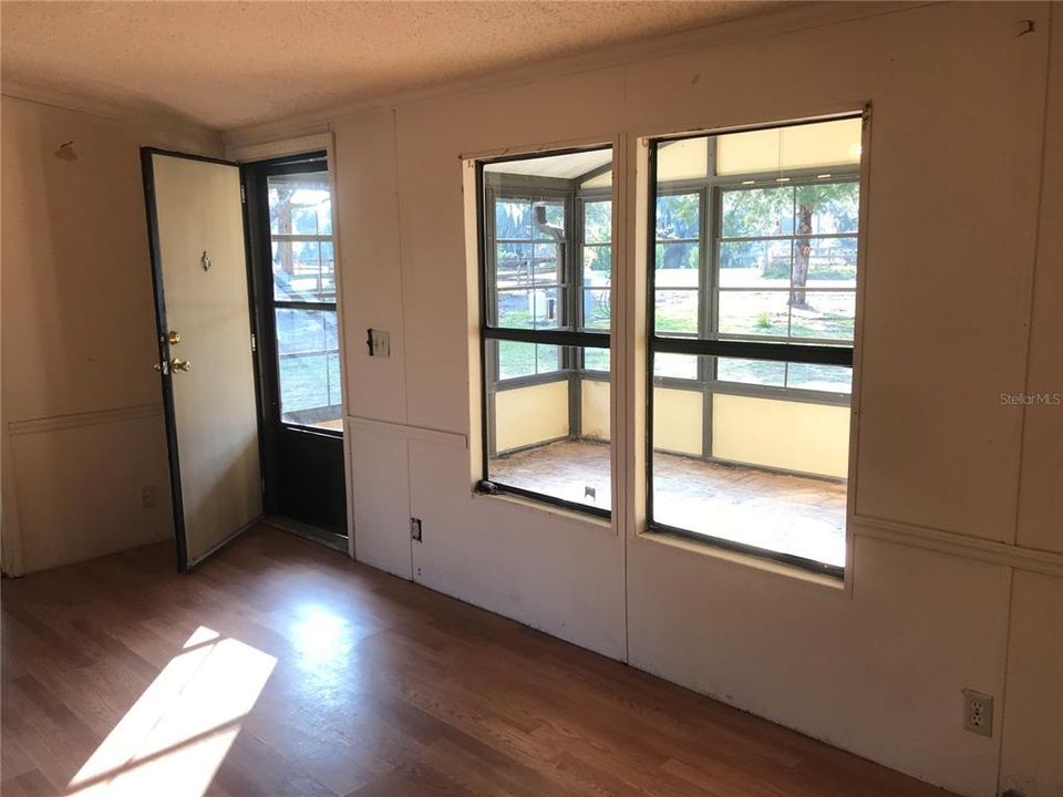 For Sale: $100,000 (5 beds, 3 baths, 2126 Square Feet)