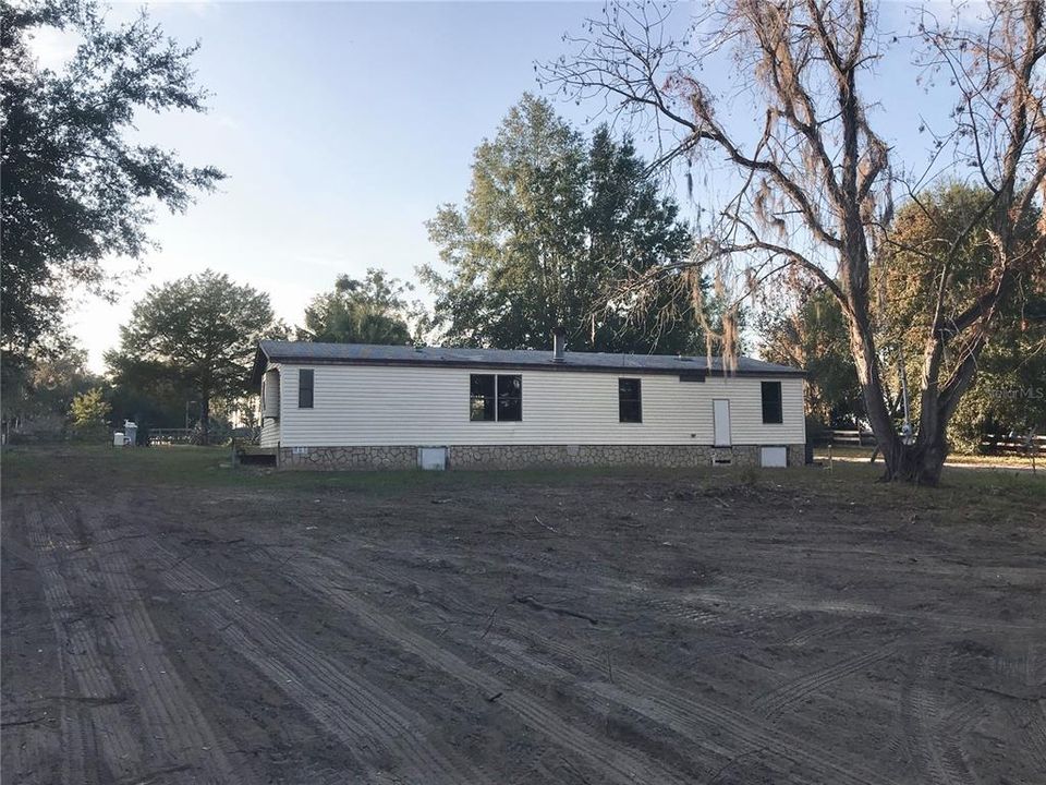 For Sale: $100,000 (5 beds, 3 baths, 2126 Square Feet)