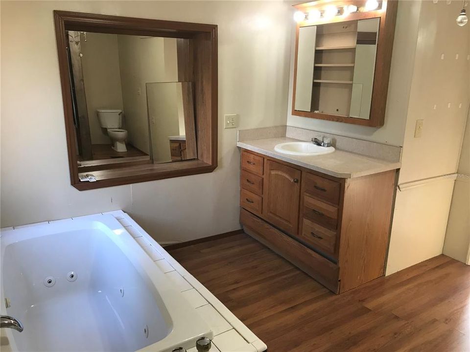 For Sale: $100,000 (5 beds, 3 baths, 2126 Square Feet)