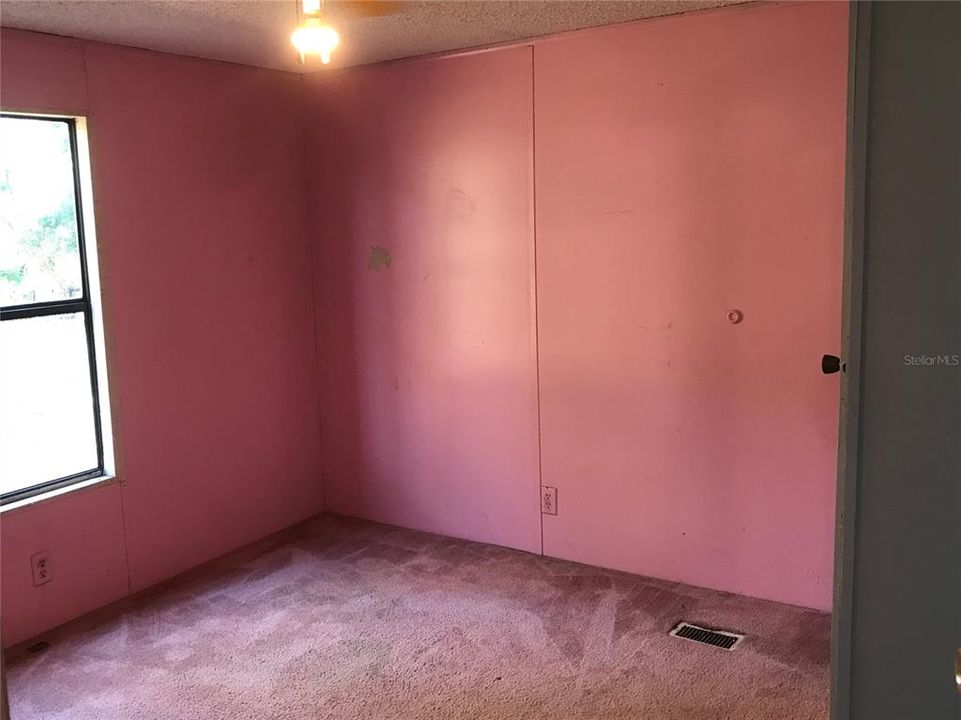 For Sale: $100,000 (5 beds, 3 baths, 2126 Square Feet)