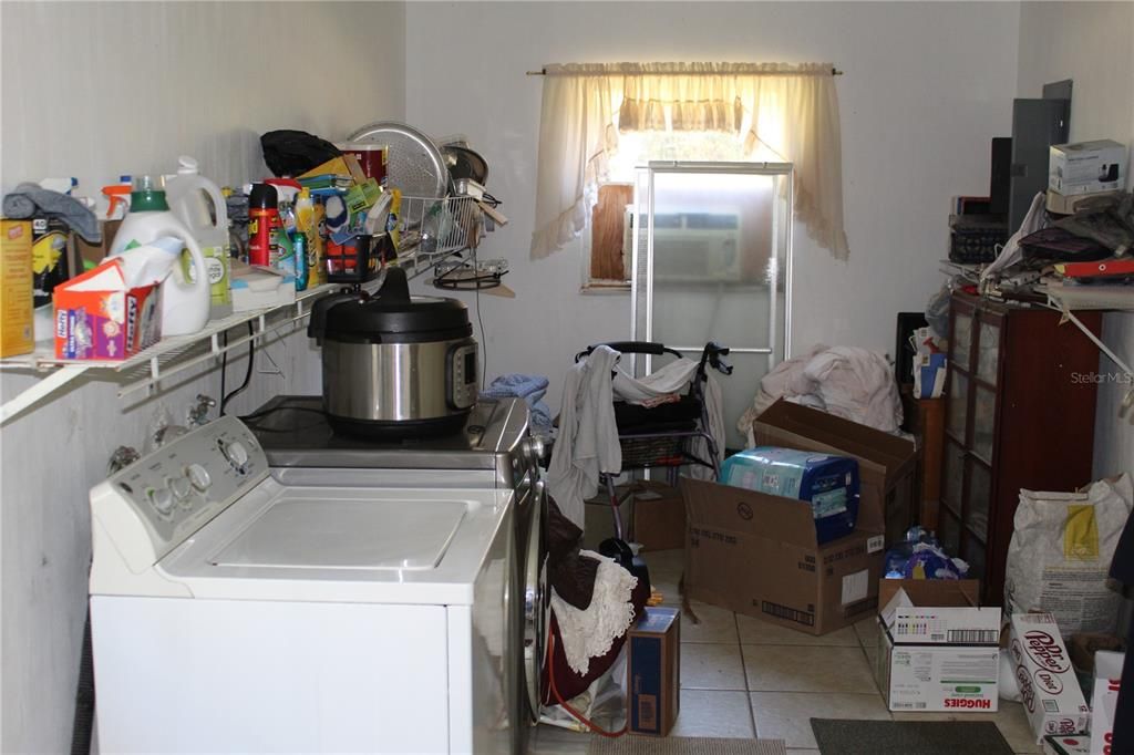 На продажу: $417,000 (3 спален, 2 ванн, 1533 Квадратных фут)