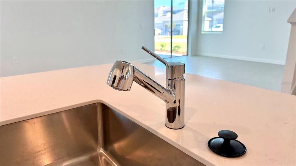 For Rent: $2,900 (5 beds, 3 baths, 2455 Square Feet)