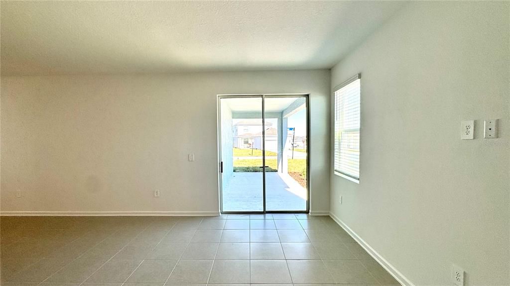 For Rent: $2,900 (5 beds, 3 baths, 2455 Square Feet)