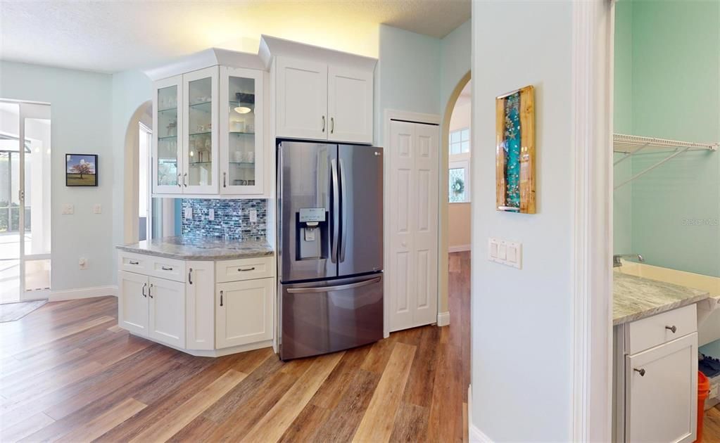 For Sale: $550,000 (3 beds, 2 baths, 2120 Square Feet)