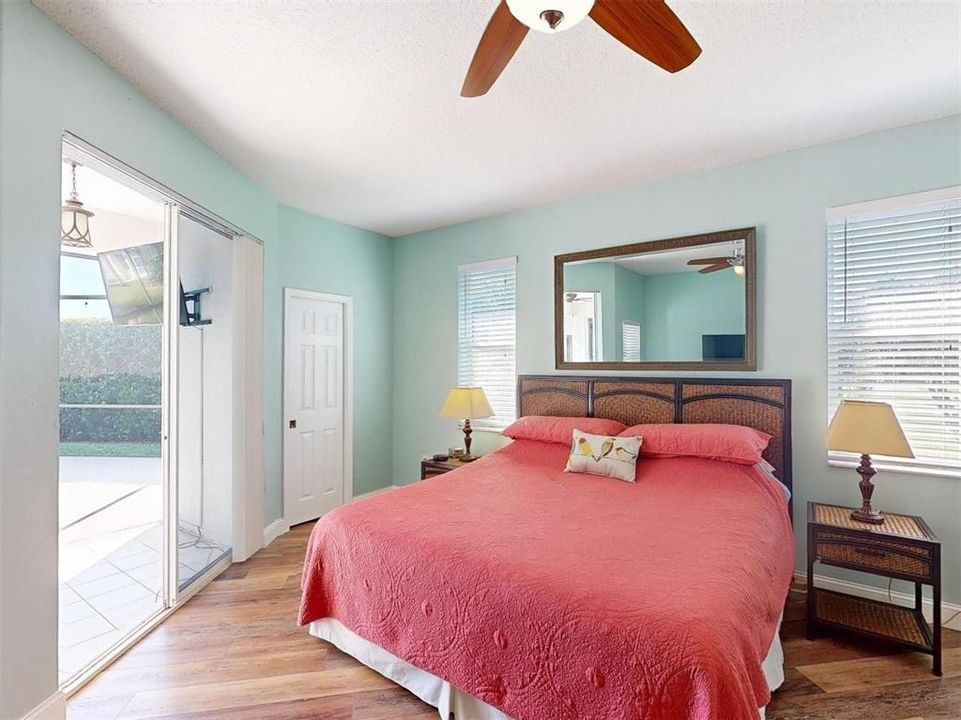 For Sale: $550,000 (3 beds, 2 baths, 2120 Square Feet)