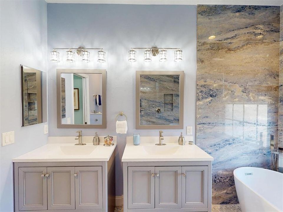 For Sale: $550,000 (3 beds, 2 baths, 2120 Square Feet)