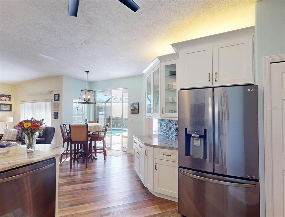 For Sale: $550,000 (3 beds, 2 baths, 2120 Square Feet)