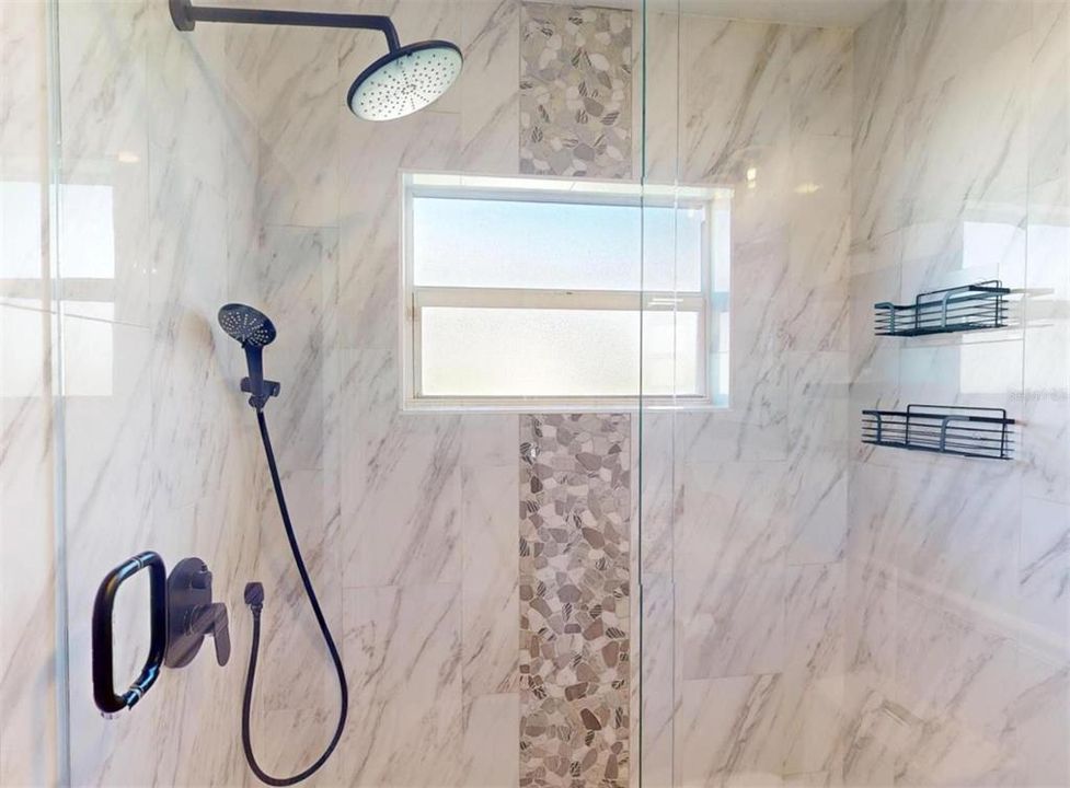 For Sale: $550,000 (3 beds, 2 baths, 2120 Square Feet)