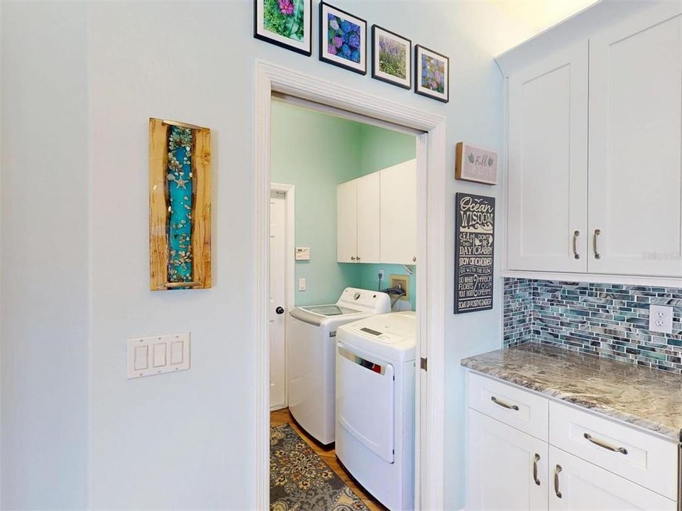 For Sale: $550,000 (3 beds, 2 baths, 2120 Square Feet)