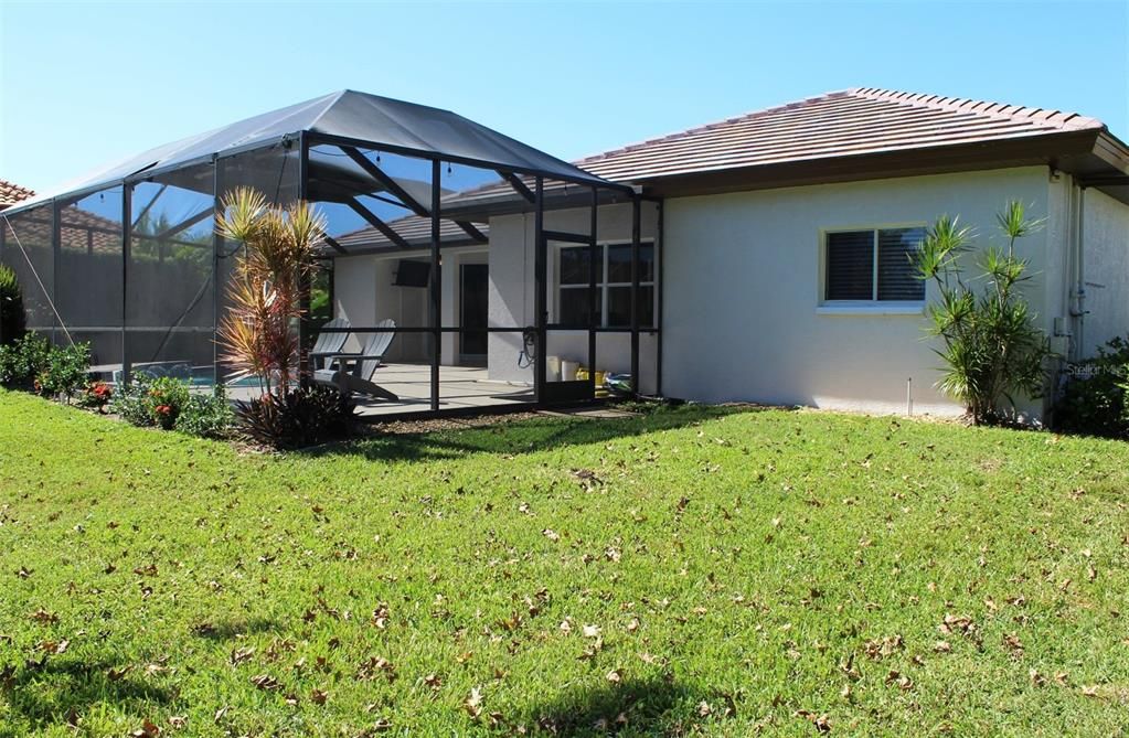 For Sale: $550,000 (3 beds, 2 baths, 2120 Square Feet)