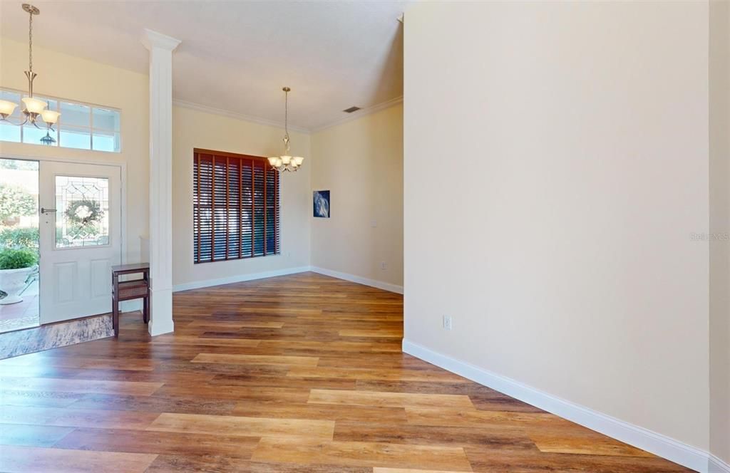 For Sale: $550,000 (3 beds, 2 baths, 2120 Square Feet)