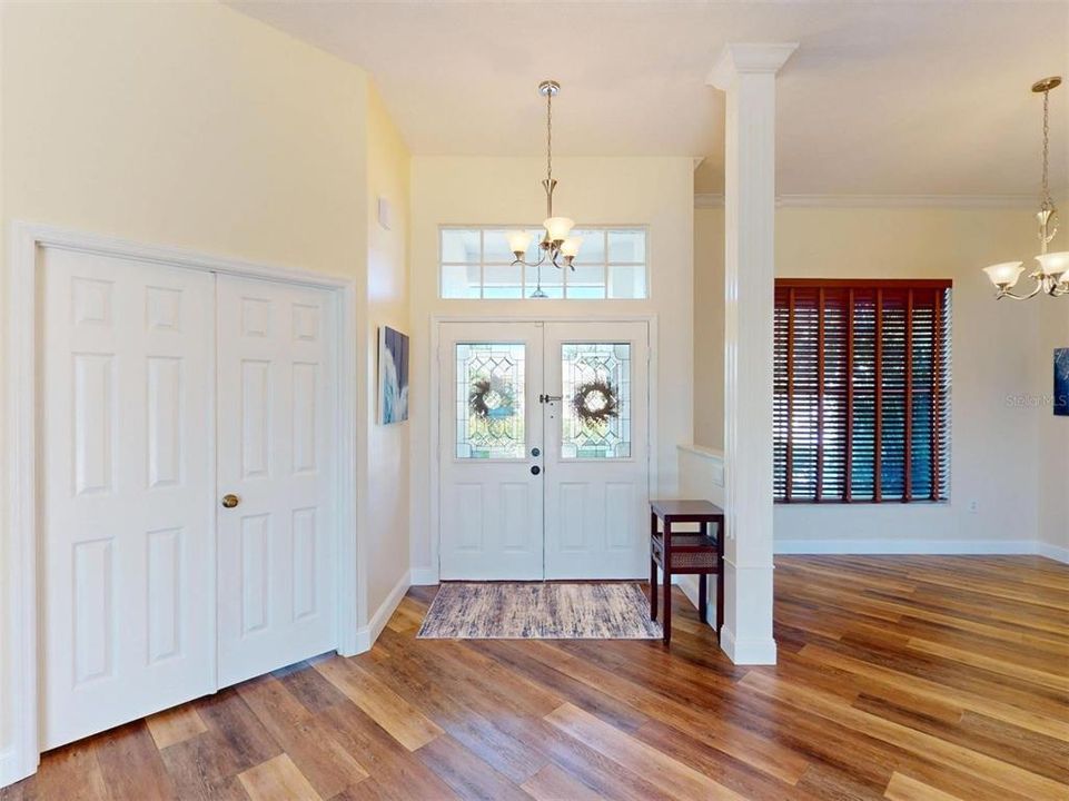 For Sale: $550,000 (3 beds, 2 baths, 2120 Square Feet)