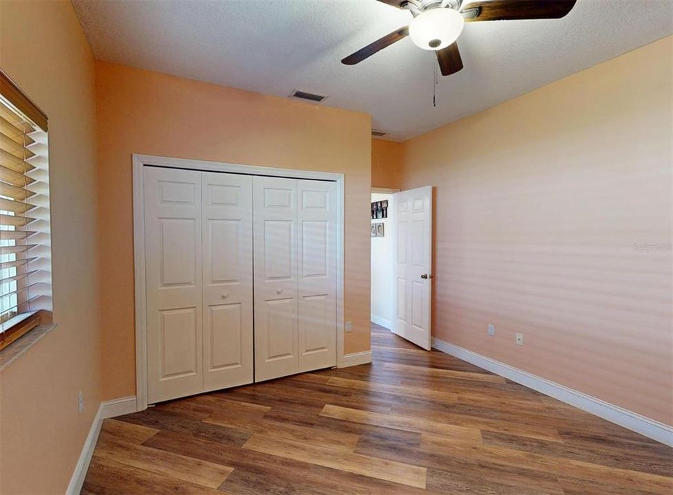 For Sale: $550,000 (3 beds, 2 baths, 2120 Square Feet)