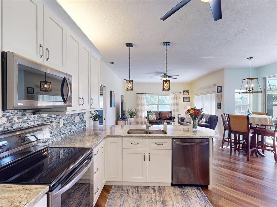 For Sale: $550,000 (3 beds, 2 baths, 2120 Square Feet)