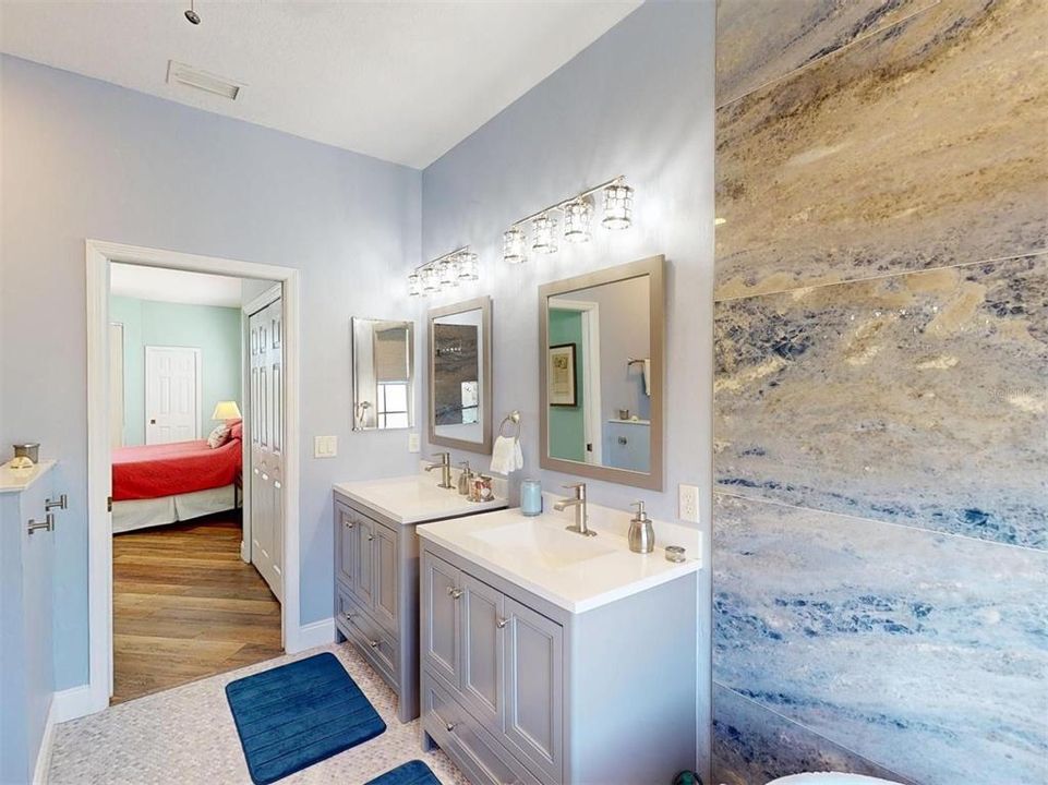 For Sale: $550,000 (3 beds, 2 baths, 2120 Square Feet)