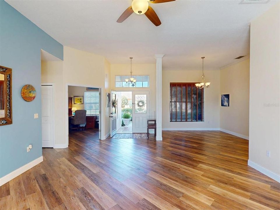 For Sale: $550,000 (3 beds, 2 baths, 2120 Square Feet)