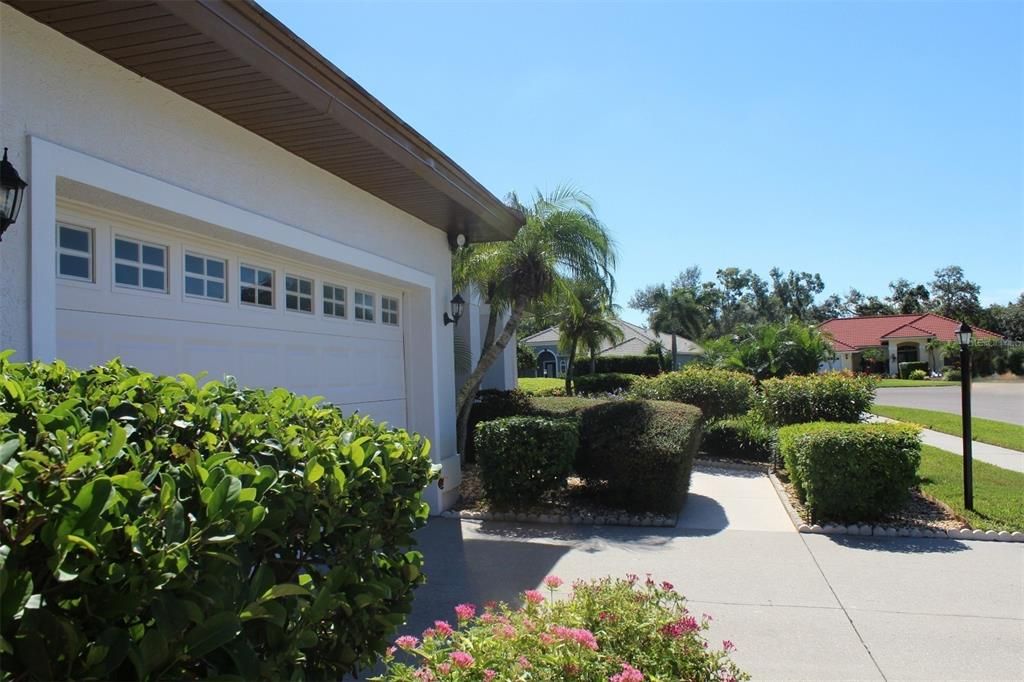 For Sale: $550,000 (3 beds, 2 baths, 2120 Square Feet)