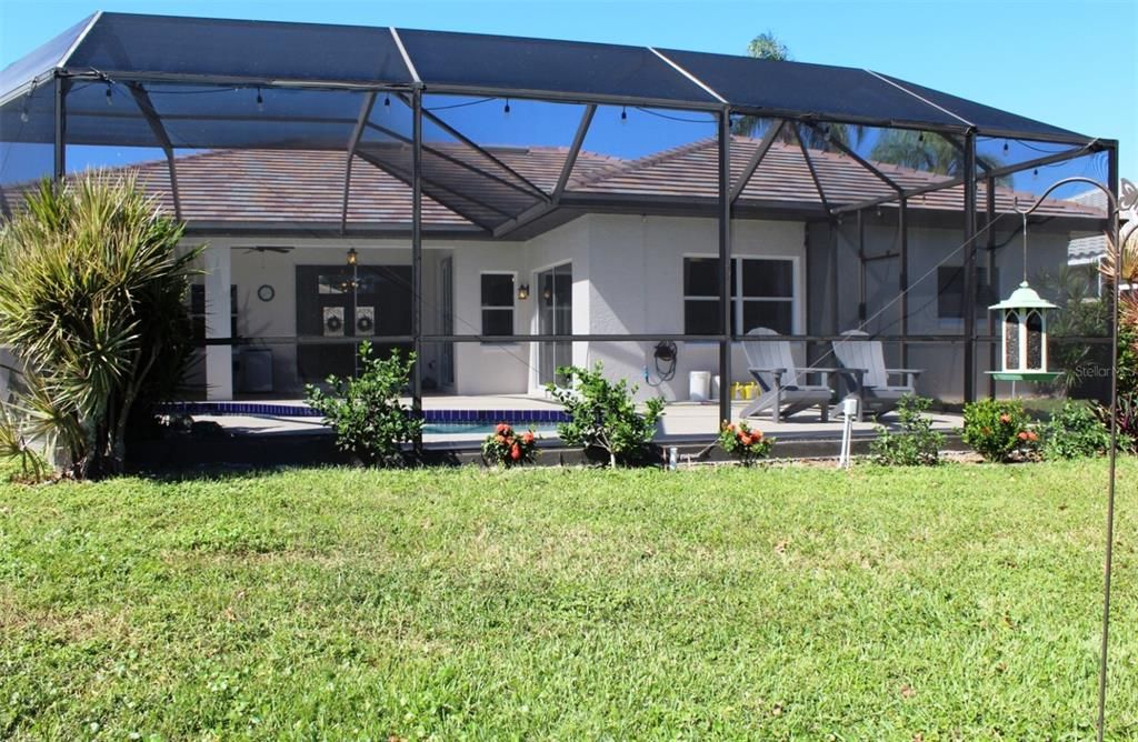 For Sale: $550,000 (3 beds, 2 baths, 2120 Square Feet)