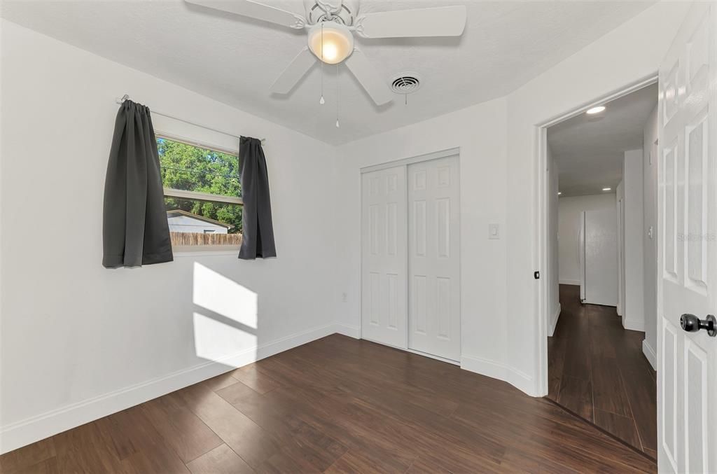 For Sale: $425,000 (3 beds, 2 baths, 1250 Square Feet)