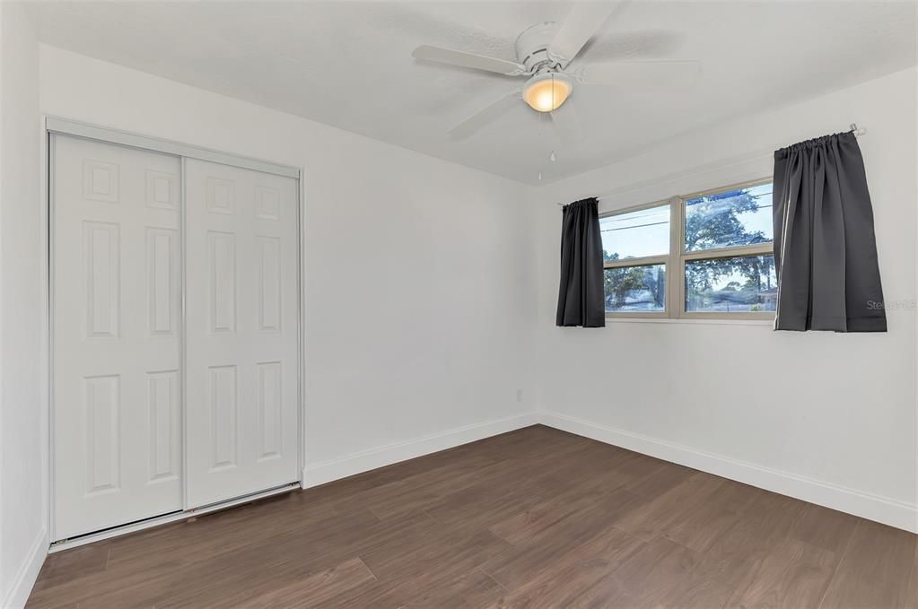 For Sale: $425,000 (3 beds, 2 baths, 1250 Square Feet)