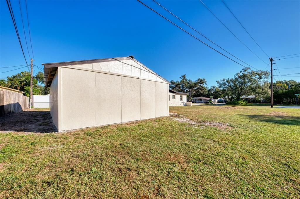 For Sale: $425,000 (3 beds, 2 baths, 1250 Square Feet)