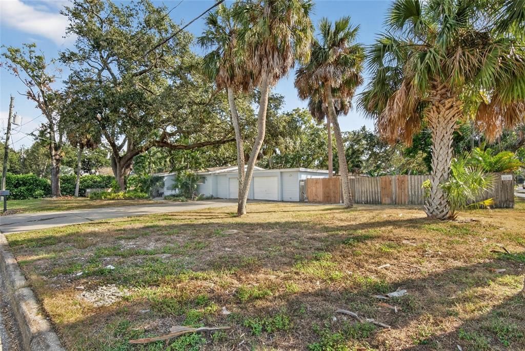 待售: $699,990 (3 贝兹, 2 浴室, 2142 平方英尺)