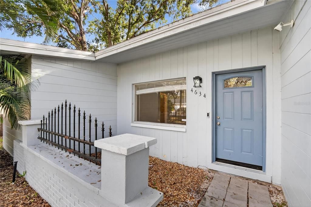 待售: $699,990 (3 贝兹, 2 浴室, 2142 平方英尺)