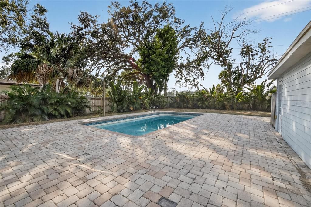 待售: $699,990 (3 贝兹, 2 浴室, 2142 平方英尺)