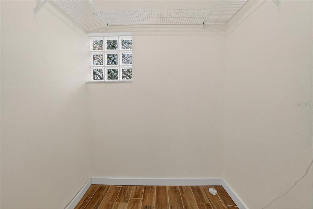 待售: $699,990 (3 贝兹, 2 浴室, 2142 平方英尺)