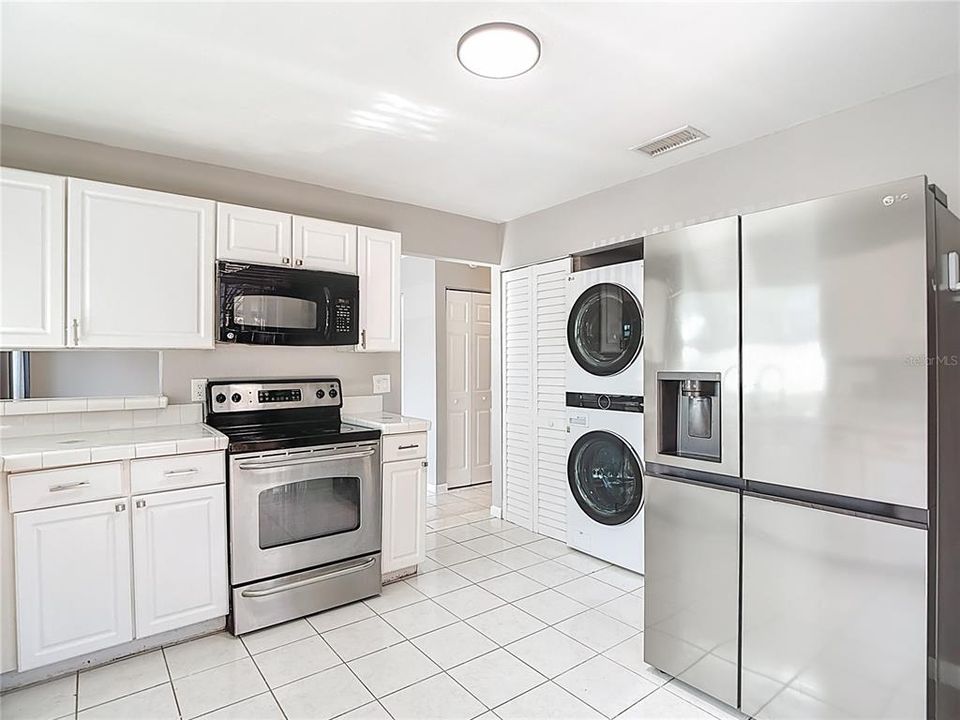 На продажу: $325,000 (3 спален, 2 ванн, 1161 Квадратных фут)