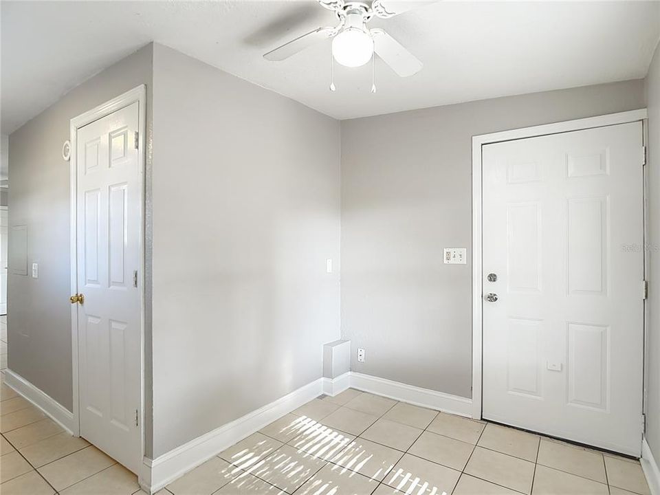 На продажу: $325,000 (3 спален, 2 ванн, 1161 Квадратных фут)