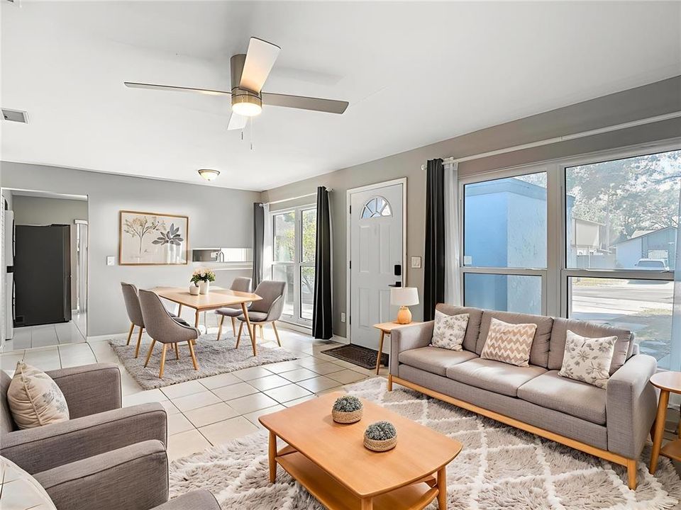 На продажу: $325,000 (3 спален, 2 ванн, 1161 Квадратных фут)