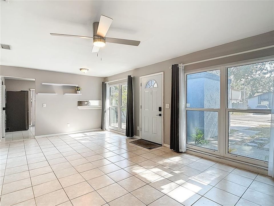 На продажу: $325,000 (3 спален, 2 ванн, 1161 Квадратных фут)