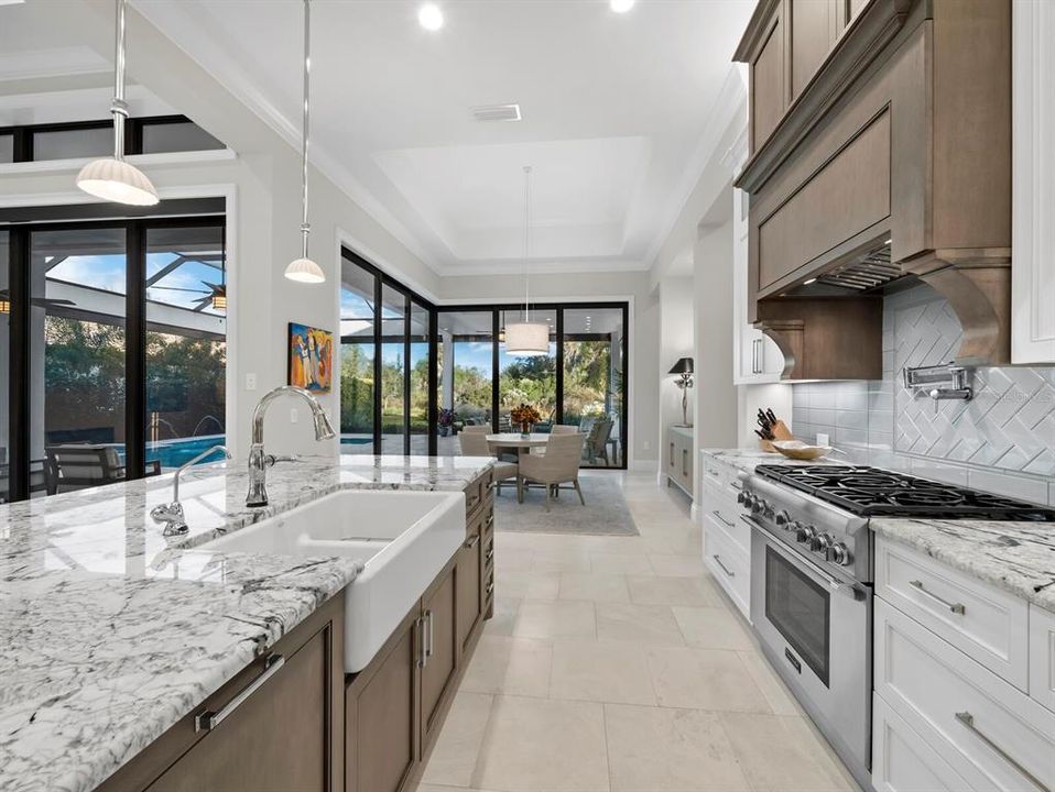 На продажу: $2,750,000 (3 спален, 3 ванн, 3499 Квадратных фут)