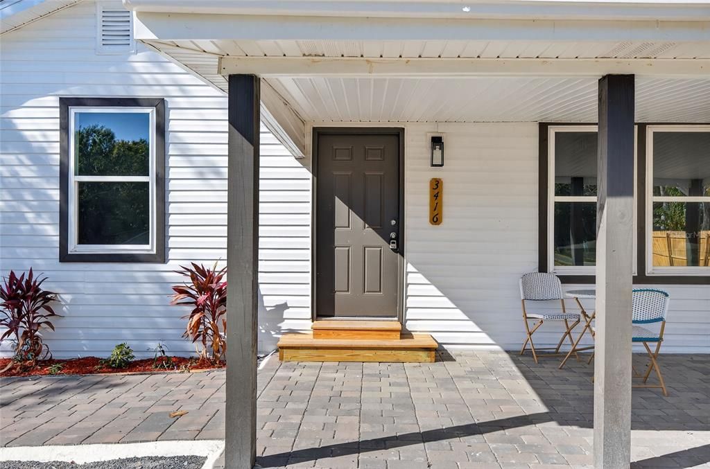 Activo con contrato: $348,888 (4 camas, 2 baños, 1584 Pies cuadrados)