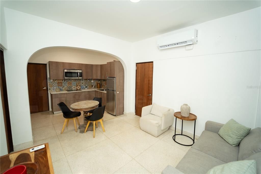 待售: $1,620,000 (0 贝兹, 0 浴室, 2263 平方英尺)