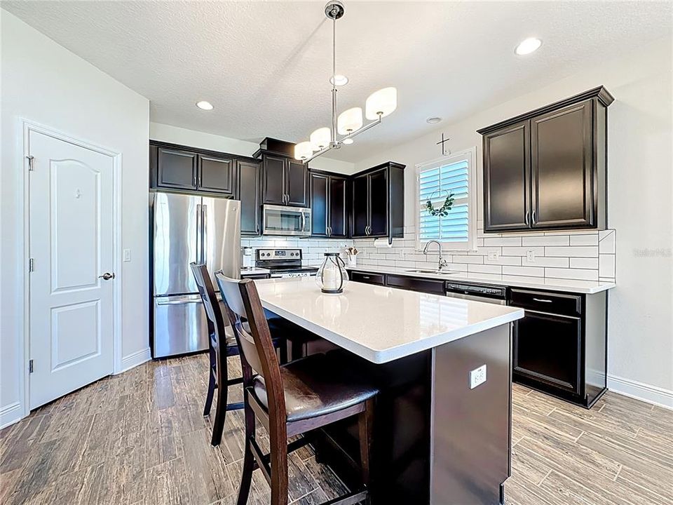 For Sale: $445,800 (4 beds, 2 baths, 1853 Square Feet)