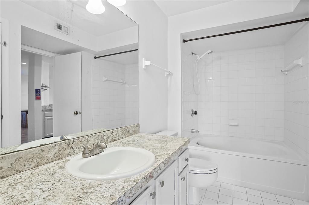 出租: $1,750 (2 贝兹, 2 浴室, 1110 平方英尺)