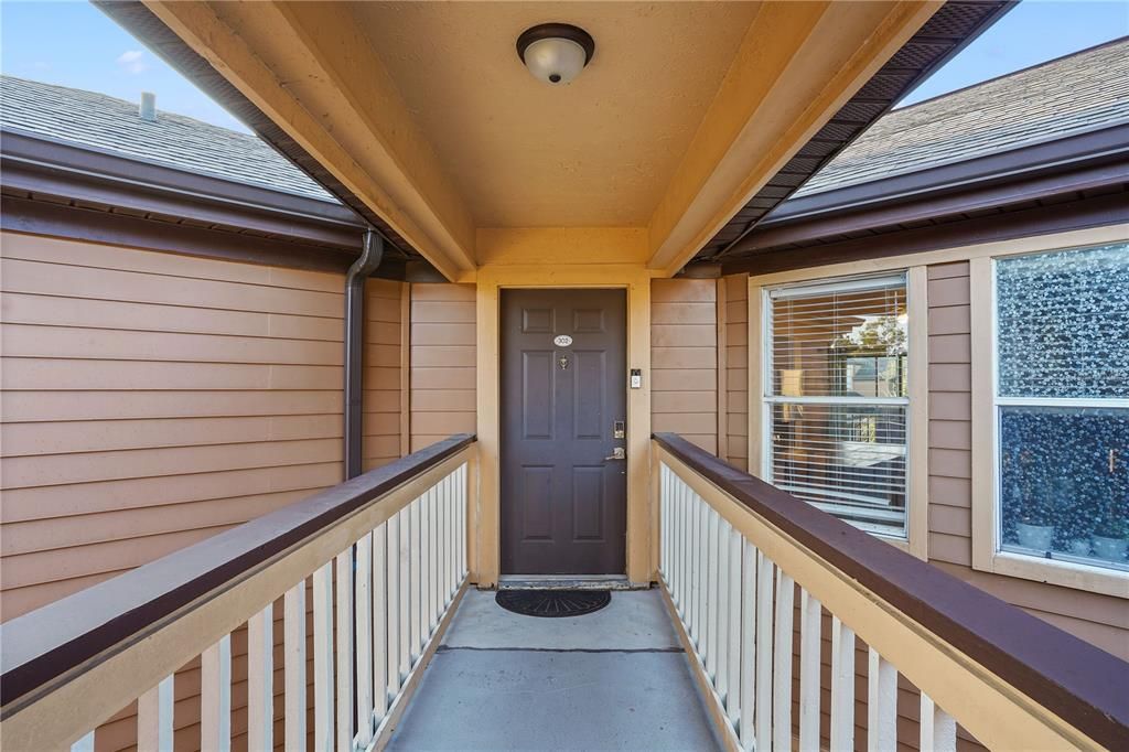 出租: $1,750 (2 贝兹, 2 浴室, 1110 平方英尺)