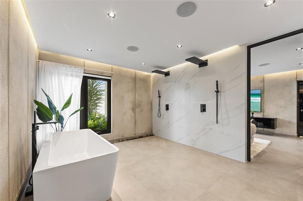 For Sale: $3,000,000 (5 beds, 5 baths, 4600 Square Feet)