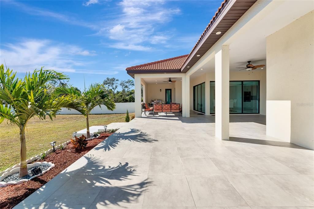 For Sale: $2,300,000 (4 beds, 4 baths, 3185 Square Feet)