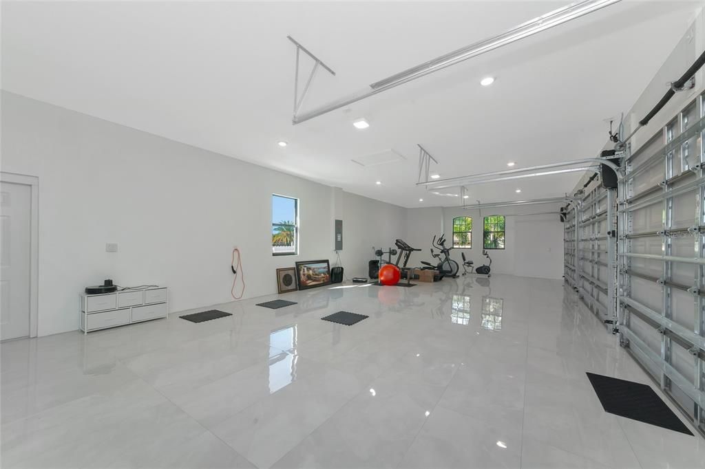 For Sale: $2,300,000 (4 beds, 4 baths, 3185 Square Feet)