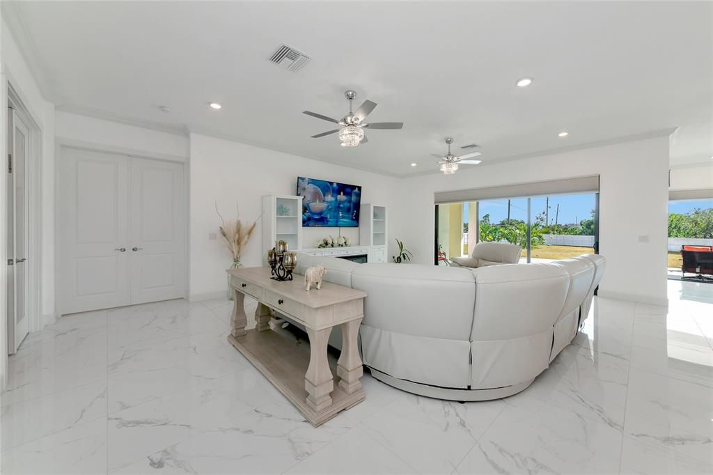 For Sale: $2,300,000 (4 beds, 4 baths, 3185 Square Feet)