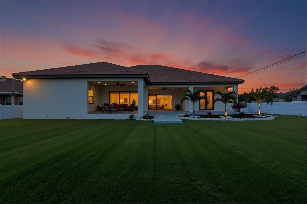 For Sale: $2,300,000 (4 beds, 4 baths, 3185 Square Feet)