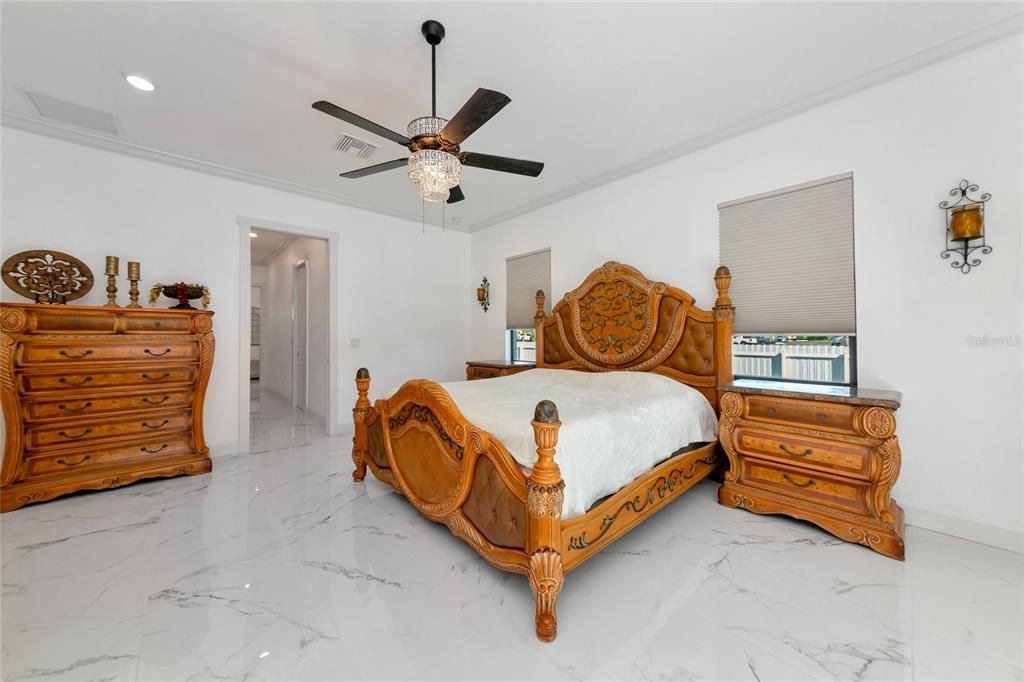 For Sale: $2,300,000 (4 beds, 4 baths, 3185 Square Feet)