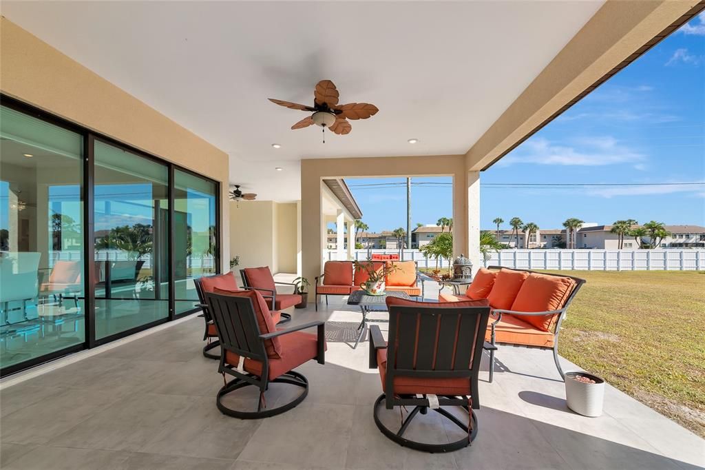 For Sale: $2,300,000 (4 beds, 4 baths, 3185 Square Feet)