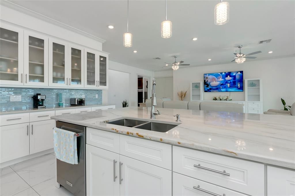 For Sale: $2,300,000 (4 beds, 4 baths, 3185 Square Feet)