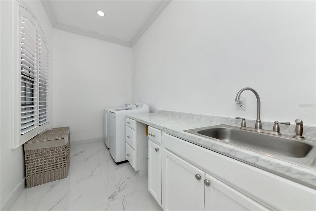 For Sale: $2,300,000 (4 beds, 4 baths, 3185 Square Feet)