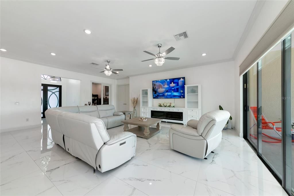 For Sale: $2,300,000 (4 beds, 4 baths, 3185 Square Feet)